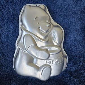Vintage '95 Disney's Winnie the Pooh "Hunny" Jar Cake Pan by Wilton